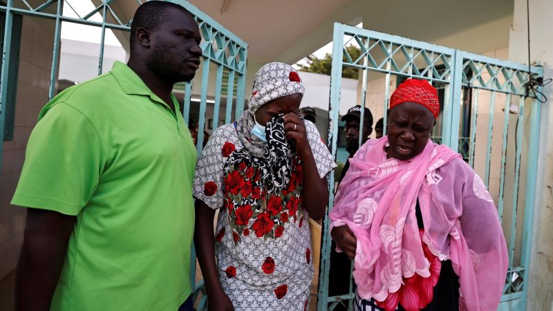 세네갈: 세네갈 병원에서 11명의 신생아가 사망한 화재가 합선으로 인해 시작되었을 수 있다고 장관이 말했습니다