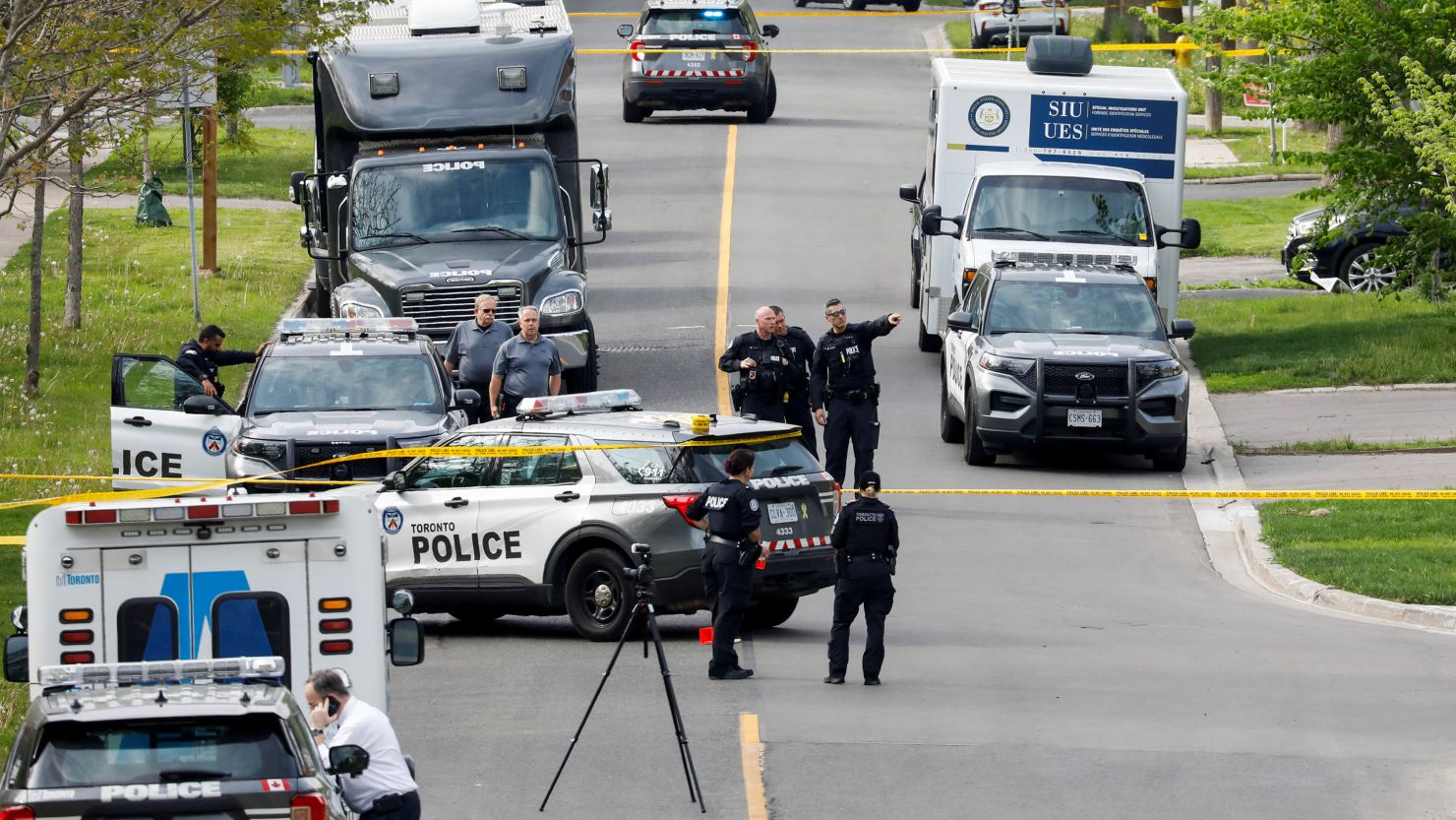Toronto Police shot and injured a suspect who was walking down a city street carrying a gun.