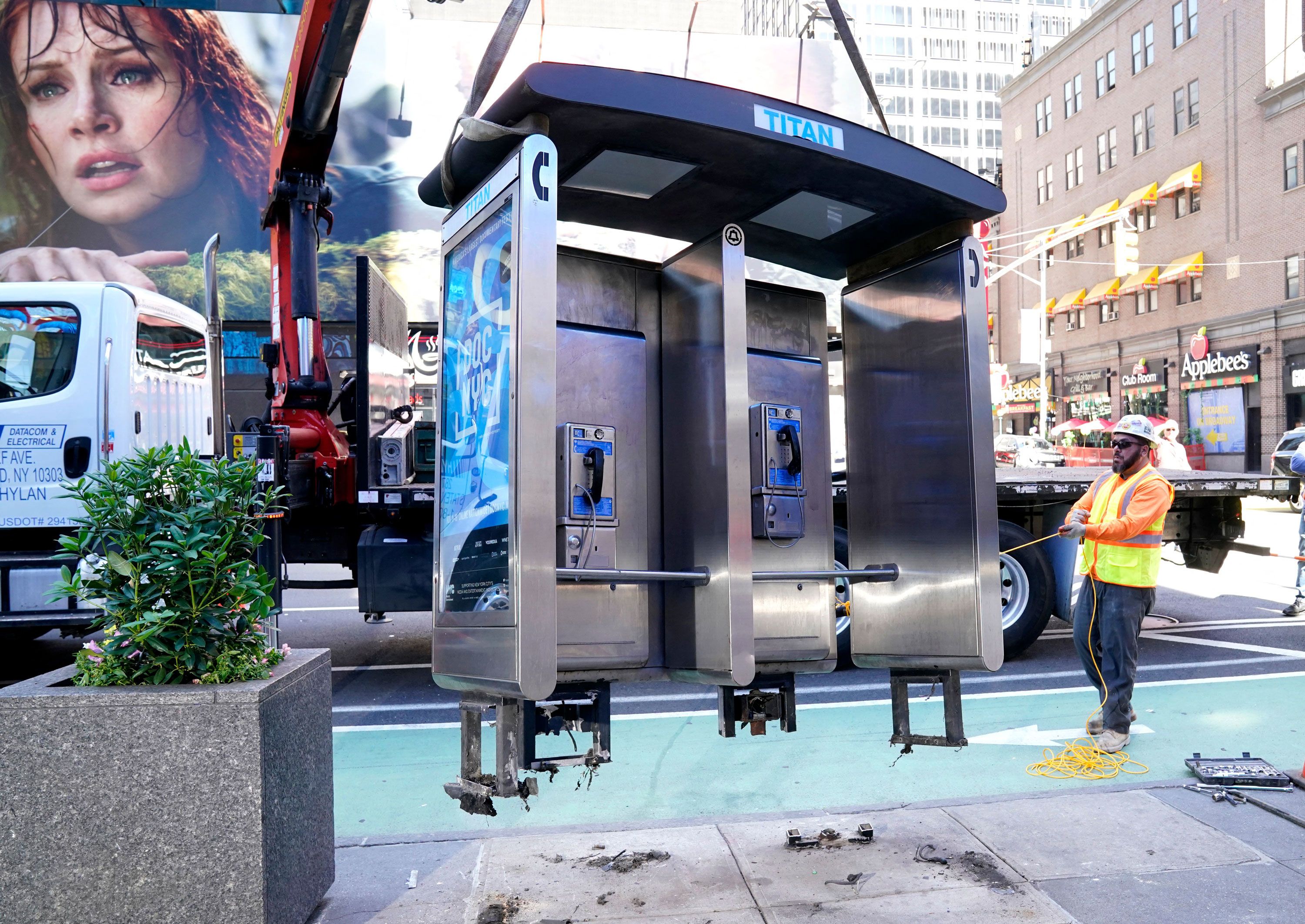 Last pay phone in NYC