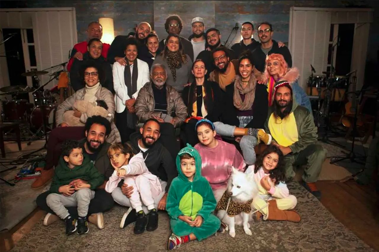 <strong>"At Home with the Gils"</strong>: This docuseries follows one of the most famous families in Brazilian music during the creation of an unprecedented concert. <strong>(Amazon Prime) </strong>