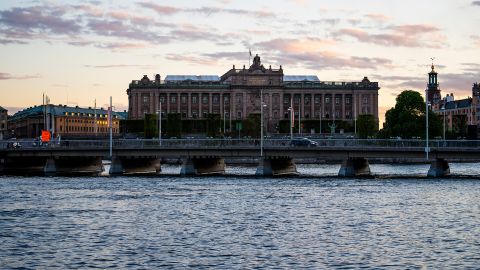 Les Kurdes de Suède font face à une période anxieuse alors que le pays cherche à adhérer à l'OTAN 4 Le bâtiment du Parlement suédois est photographié en mai 2022.