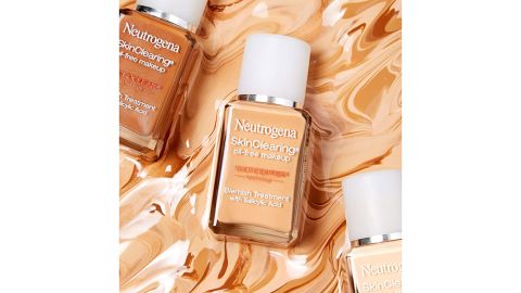 Neutrogena SkinClearing Liquid Makeup