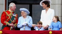Britain's Queen Elizabeth, Prince Charles and Catherine, Duchess of Cambridge, along with Princess Charlotte and Prince Louis appear on the balcony of Buckingham Palace as part of Trooping the Colour parade during the Queen's Platinum Jubilee celebrations in London, Britain, June 2, 2022. REUTERS/Hannah McKay