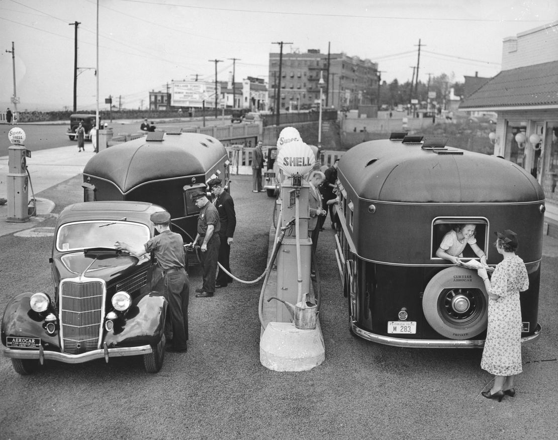 Trailers stopping into a gas station in New Jersey in the early to mid-20th century. Gas stations upgraded their bathrooms to appeal to women.