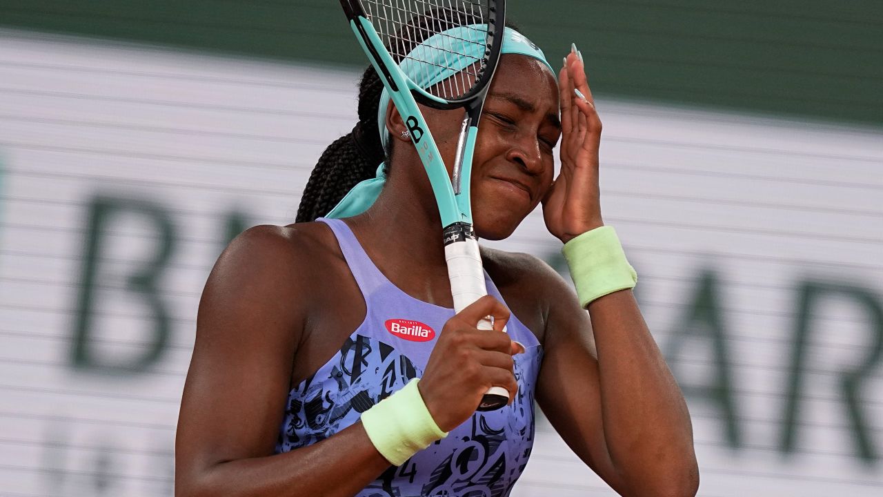 Gauff cuts a frustrated figure against Swiatek. 