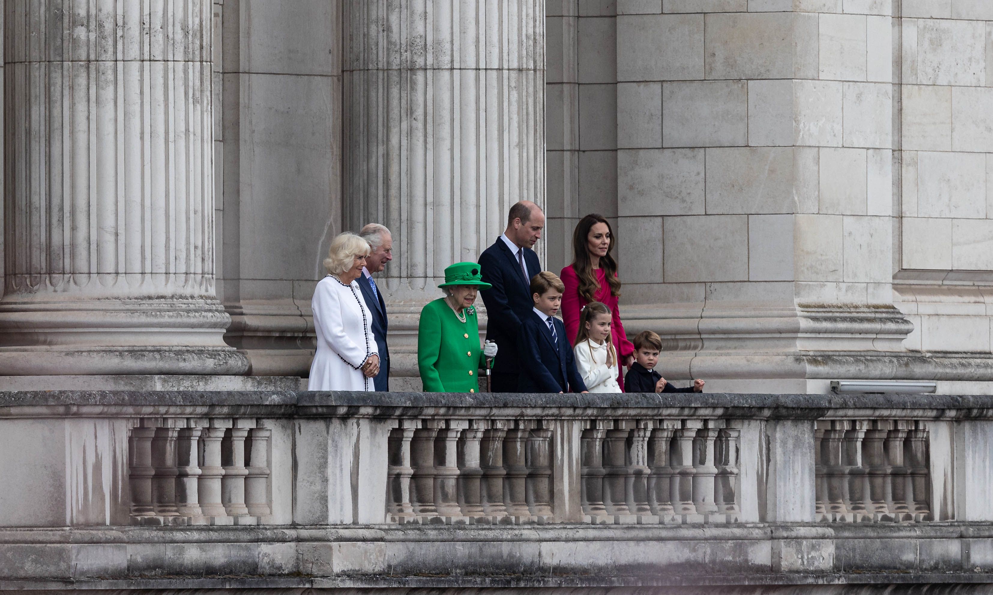 Elizabeth II's 'Dancing Queen' Moments Caught on Camera: 'Beautiful