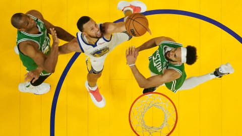 SAN FRANCISCO, CALIFORNIA - JUNE 05: Stephen Curry #30 of the Golden State Warriors shoots during the first half against the Boston Celtics in Game Two of the 2022 NBA Finals at Chase Center on June 05, 2022 in San Francisco, California. (Photo by Ezra Shaw/Getty Images)
