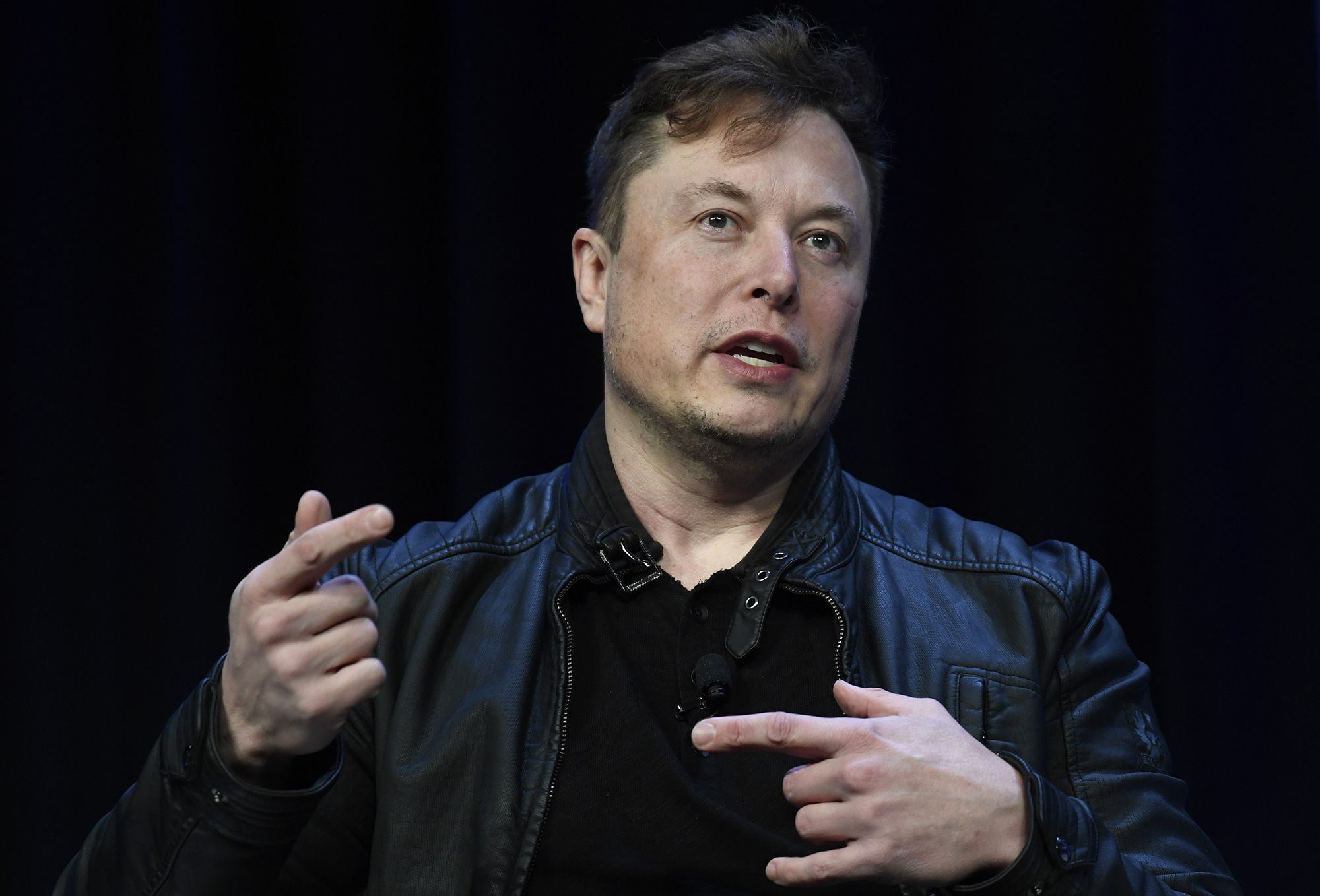 Elon Musk addresses Twitter staff about free speech, remote work