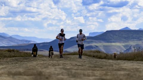 Ryan Sandes (left) and Ryno Griesel (right) during a leg of their Navigate Lesotho run.