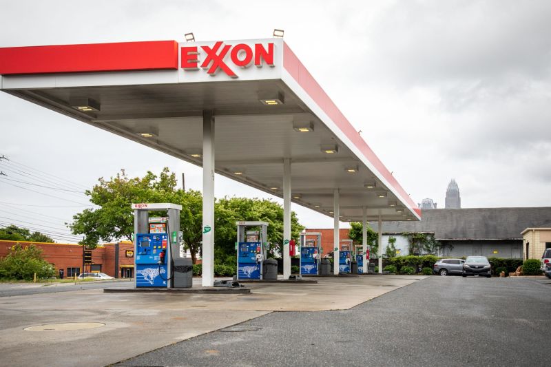 ExxonMobil Earnings Fell On Sinking Oil Prices | CNN Business