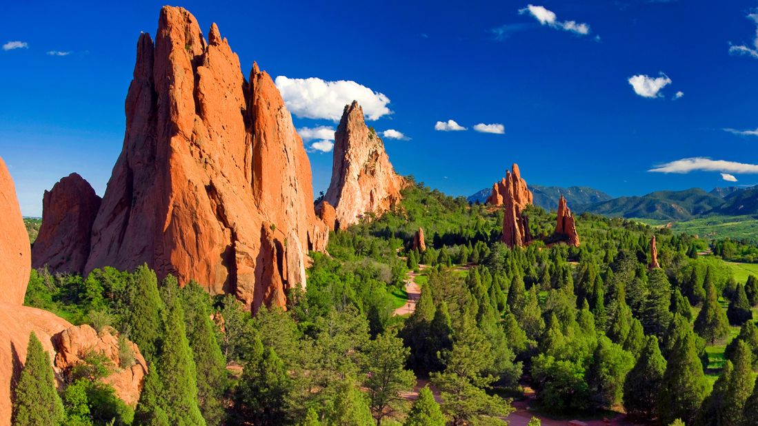 <strong>9. Garden of the Gods:</strong> The natural beauty of this spot in Colorado Springs should satisfy any fan of the American West.
