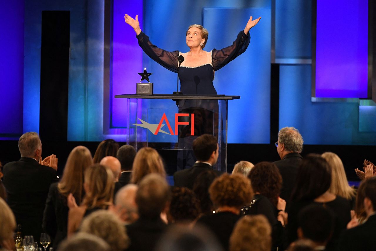 Julie Andrews reunites with 'Sound of Music' cast, nearly six decades ...