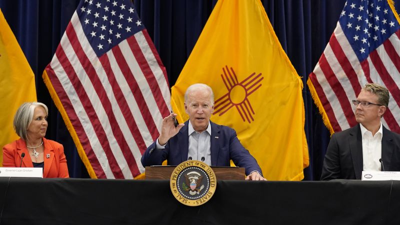 Biden pledges federal government will cover “100%” of New Mexico wildfire response cost | CNN Politics