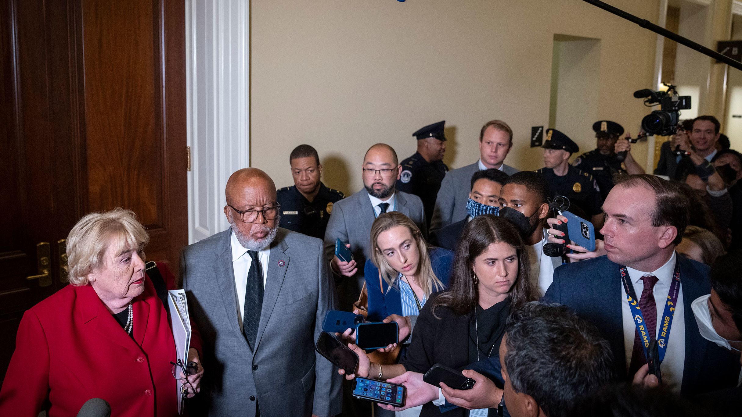 Thompson and Lofgren speak to reporters after the committee's hearing on June 13. They stopped short of saying former President Trump committed crimes, <a href="index.php?page=&url=https%3A%2F%2Fwww.cnn.com%2Fpolitics%2Flive-news%2Fjanuary-6-hearings-june-13%2Fh_2ea46acbfb2c573b4c2fb72236d37f0d" target="_blank">arguing that the Justice Department must make that case.</a>