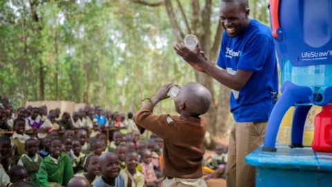 We love LifeStraw’s portable water filters that give back. Here’s why | CNN Underscored