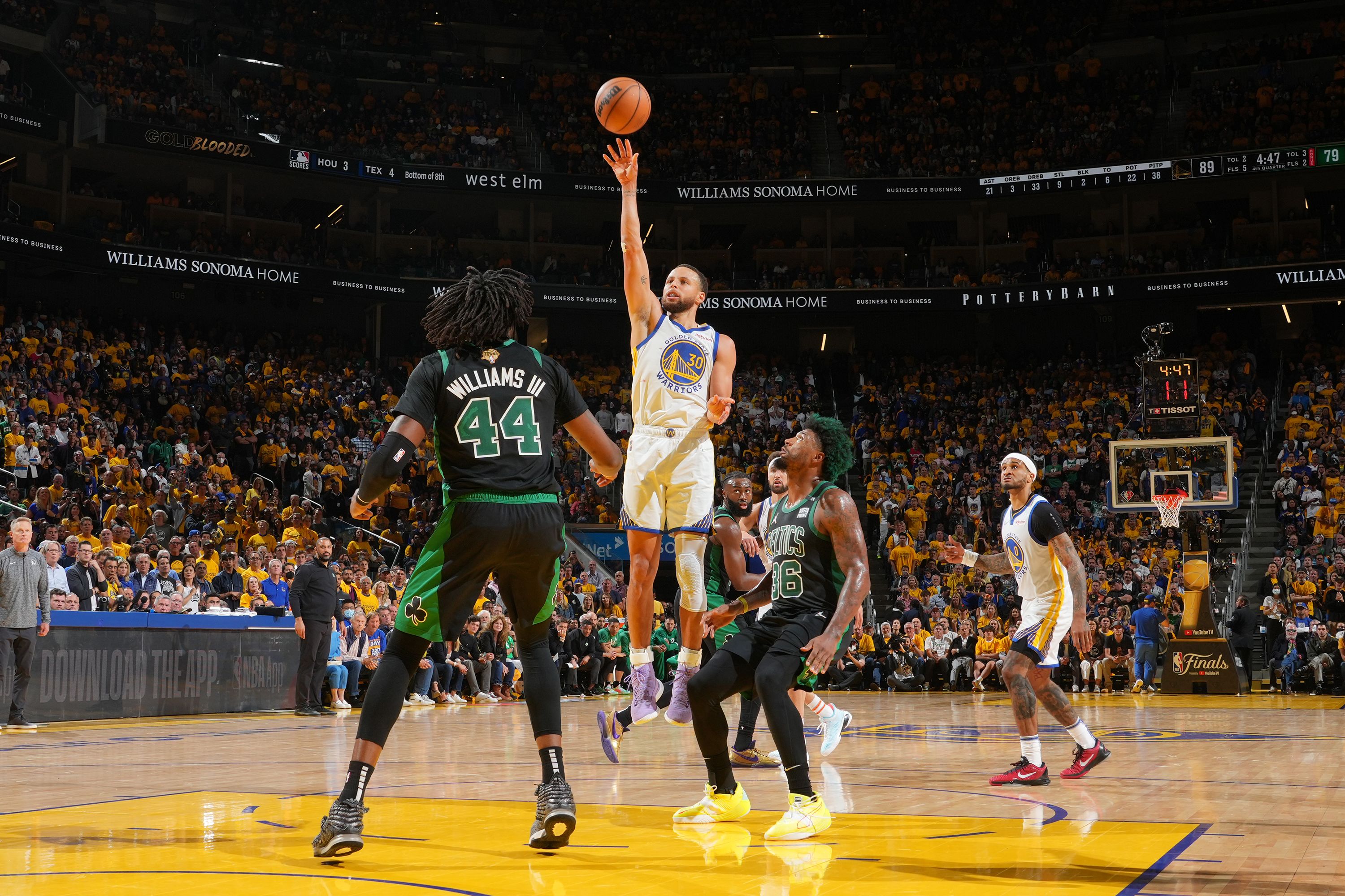 RETELLING THE STORY: THE SPECTACULAR RISE OF STEPH CURRY TO NBA