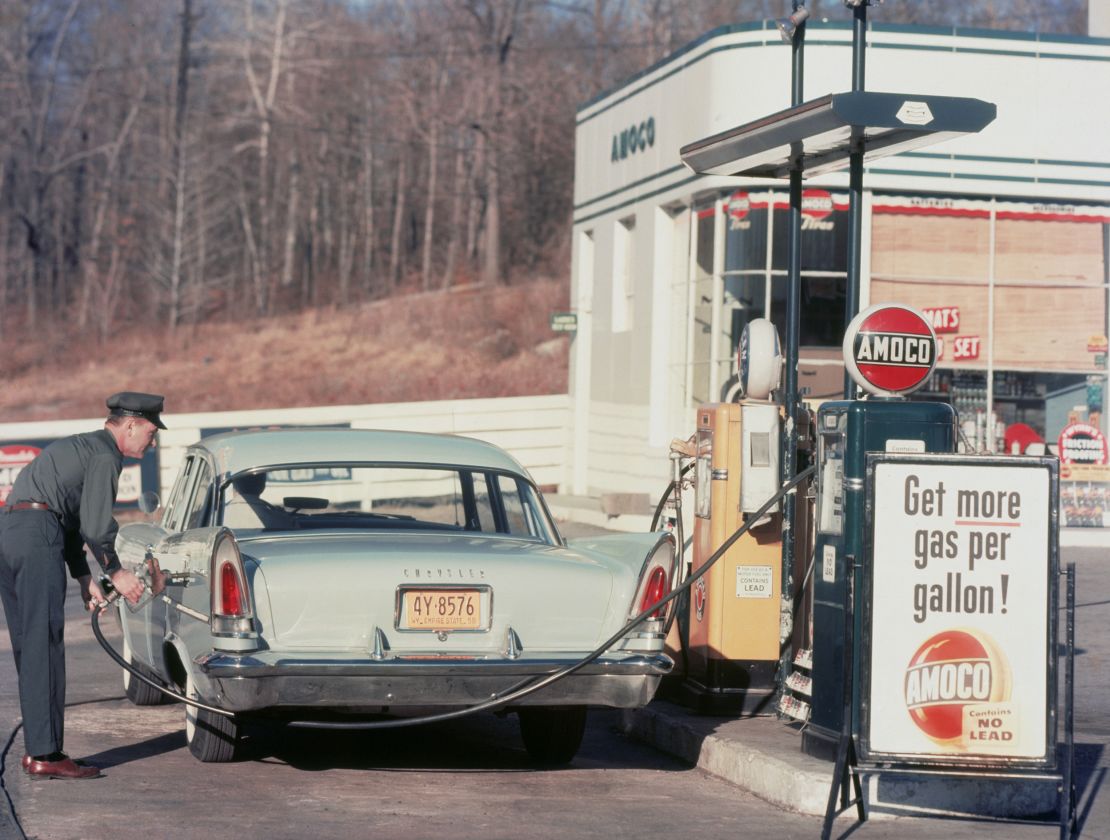 Full-service gas stations with attendants to fill up drivers' tanks were the main form of gasoline retail for decades.