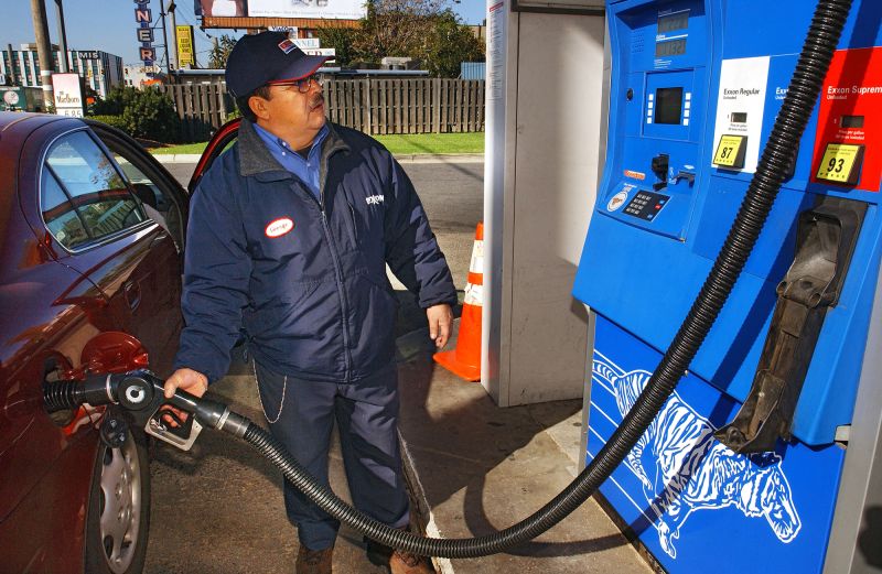 how do you pump your own gas