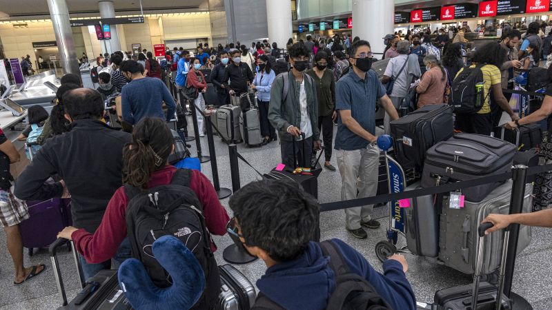 The most popular air travel day this year was a mess. That won't change anytime soon | CNN Business