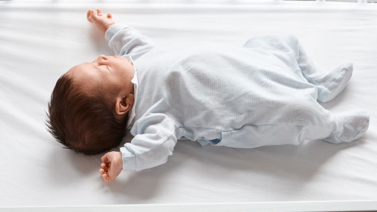 Put babies to sleep alone on their backs on a flat, firm mattress covered in a snug, fitted sheet, with no extra bedding or bumpers, the AAP advised.