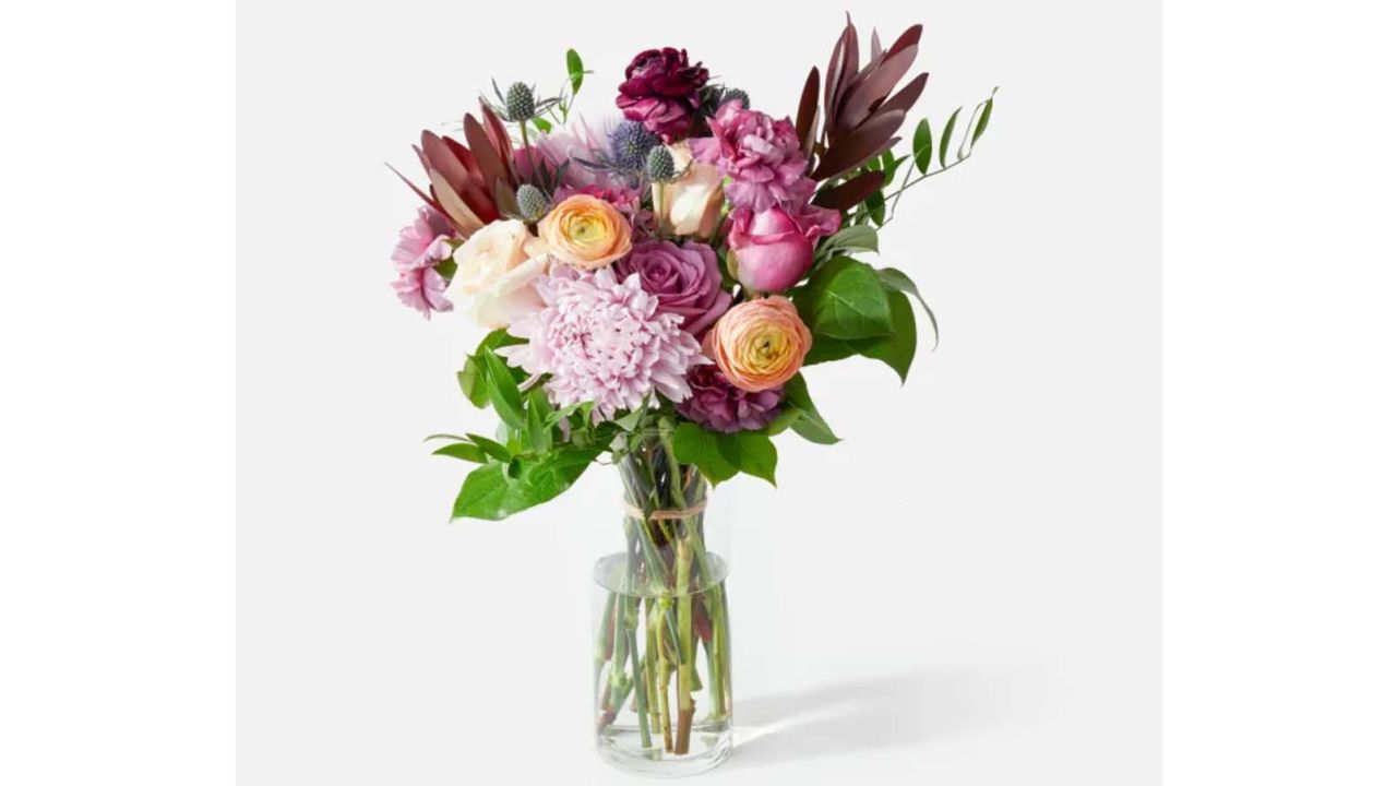 Urban Stems Amethyst Bouquet