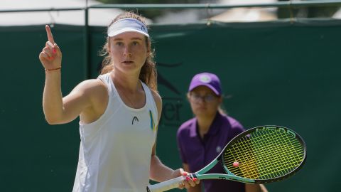Snigur defeated Suzan Lamens in her opening qualifying match in Roehampton. 