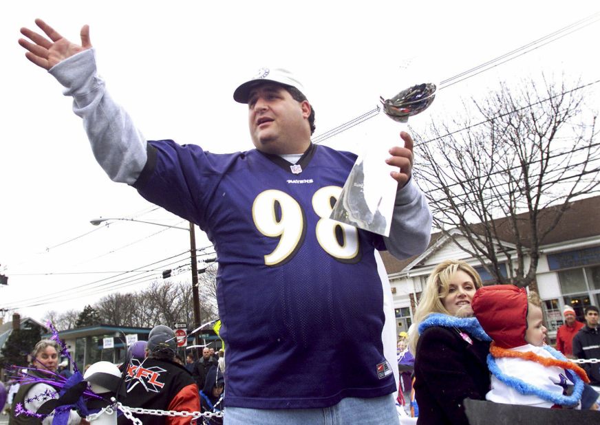 <a href="https://www.cnn.com/2022/06/22/sport/tony-siragusa-death-baltimore-ravens-nfl-spt-intl/index.html" target="_blank">Tony Siragusa,</a> a key part of the Baltimore Ravens' Super Bowl-winning team in 2001, died unexpectedly on June 22, according to a statement from the team. He was 55. 