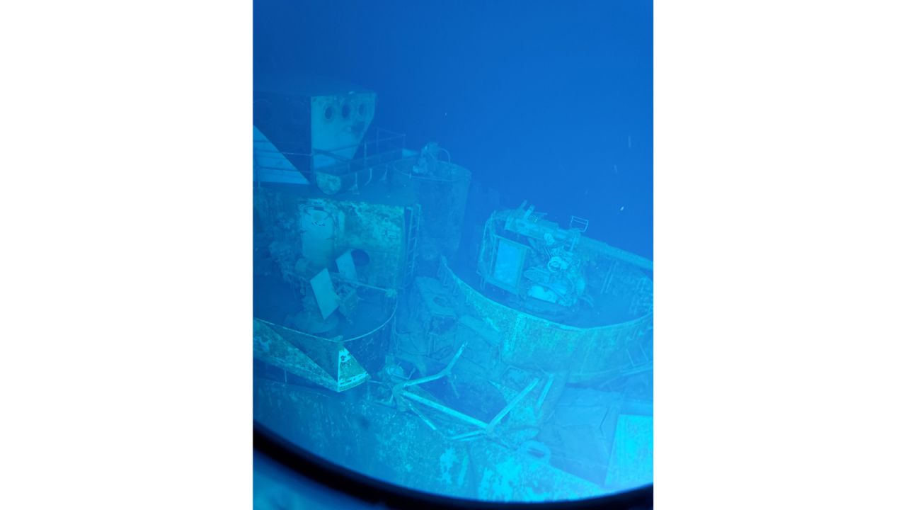 89 of the 224 crew members were killed.