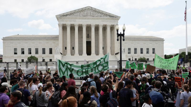 Experts say overturning Roe v. Wade will cause ‘immediate economic pain’