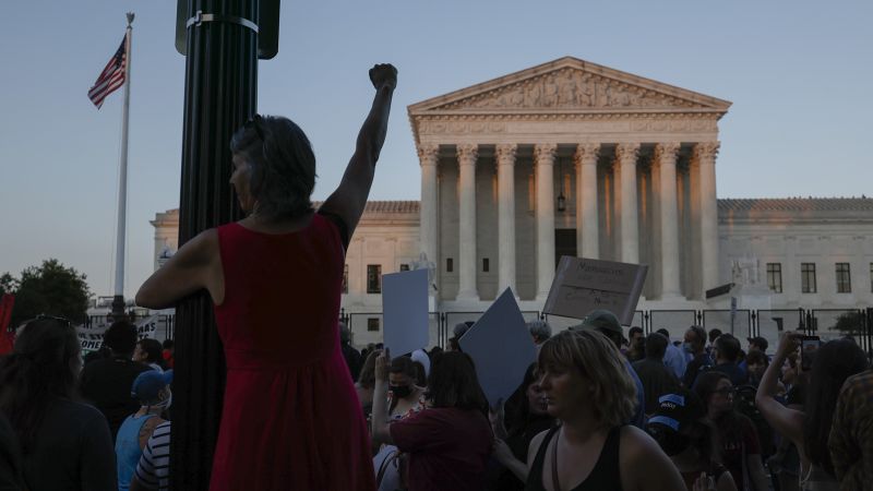 Roe v. Wade: Majority of Americans disapprove of SCOTUS reversal, poll shows