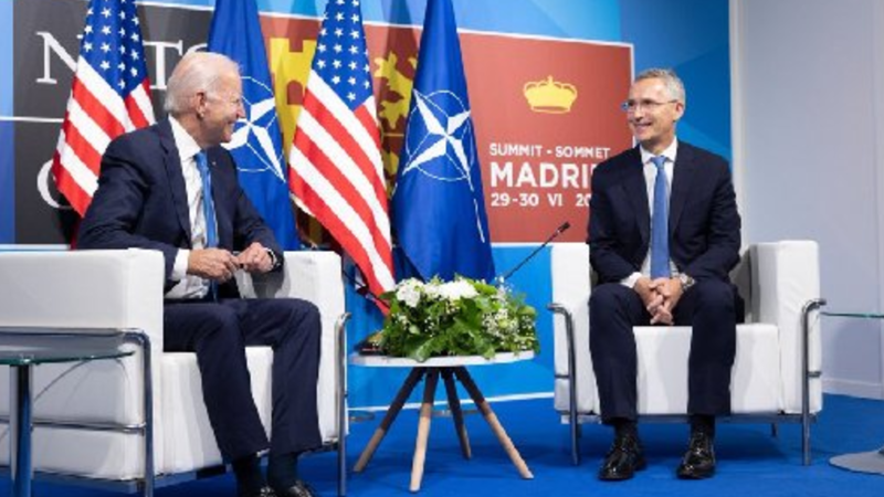 NextImg:Question of who will take over NATO looms as Biden meets alliance's chief | CNN Politics