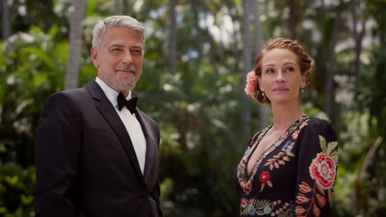 George Clooney and Julia Roberts in "Ticket to Paradise."