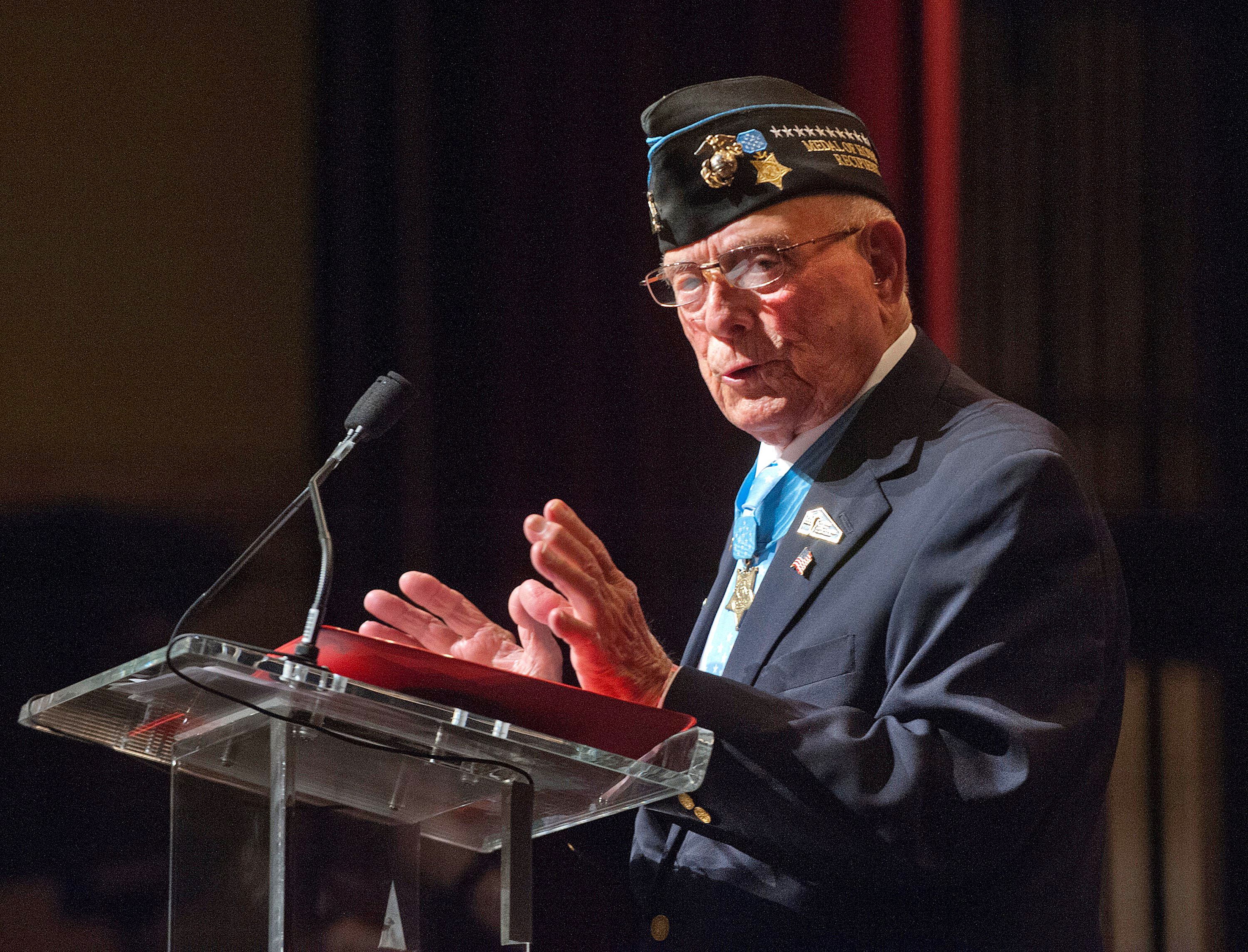 Congressional Leaders Pay Tribute to Late World War II Veteran