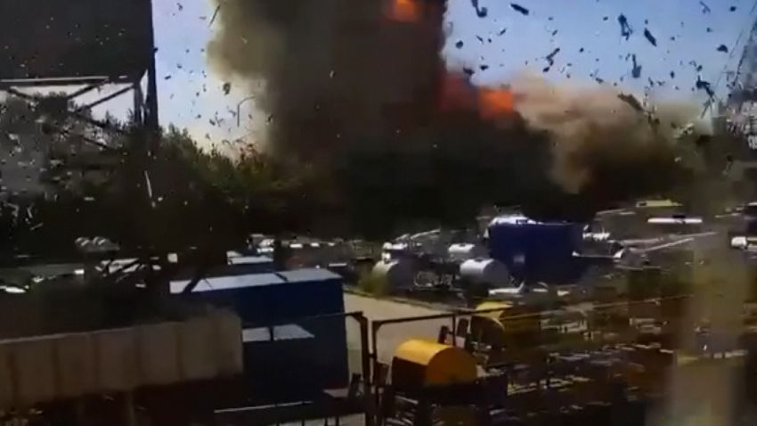 Ukraine mall Russian airstrike