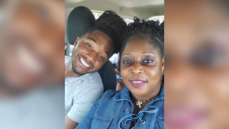 A single mom's 4 kids had to fend for themselves when
