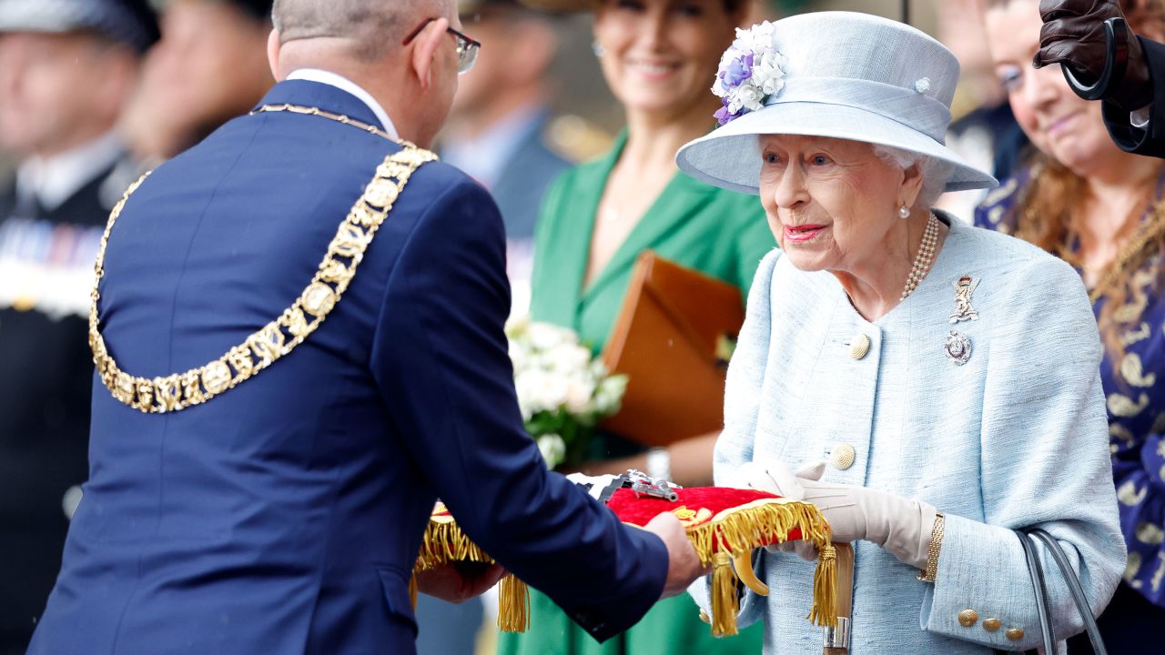 The monarch made her first public appearance since her jubilee celebrations during the Ceremony of the Keys in the forecourt of the Palace of Holyroodhouse on Monday. She seemed to be in good spirits despite her recent mobility problems as she was symbolically presented with the keys to Edinburgh.