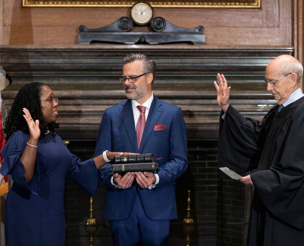 Retiring Supreme Court Justice Stephen Breyer administers the Judicial Oath to his replacement, <a href="http://www.cnn.com/2022/02/25/politics/gallery/ketanji-brown-jackson/index.html" target="_blank">Ketanji Brown Jackson,</a> as her husband, Patrick, holds the Bible on Thursday, June 30. She is <a href="https://www.cnn.com/2022/06/30/politics/who-is-justice-ketanji-brown-jackson/index.html" target="_blank">the first Black woman to serve on the Supreme Court.</a>