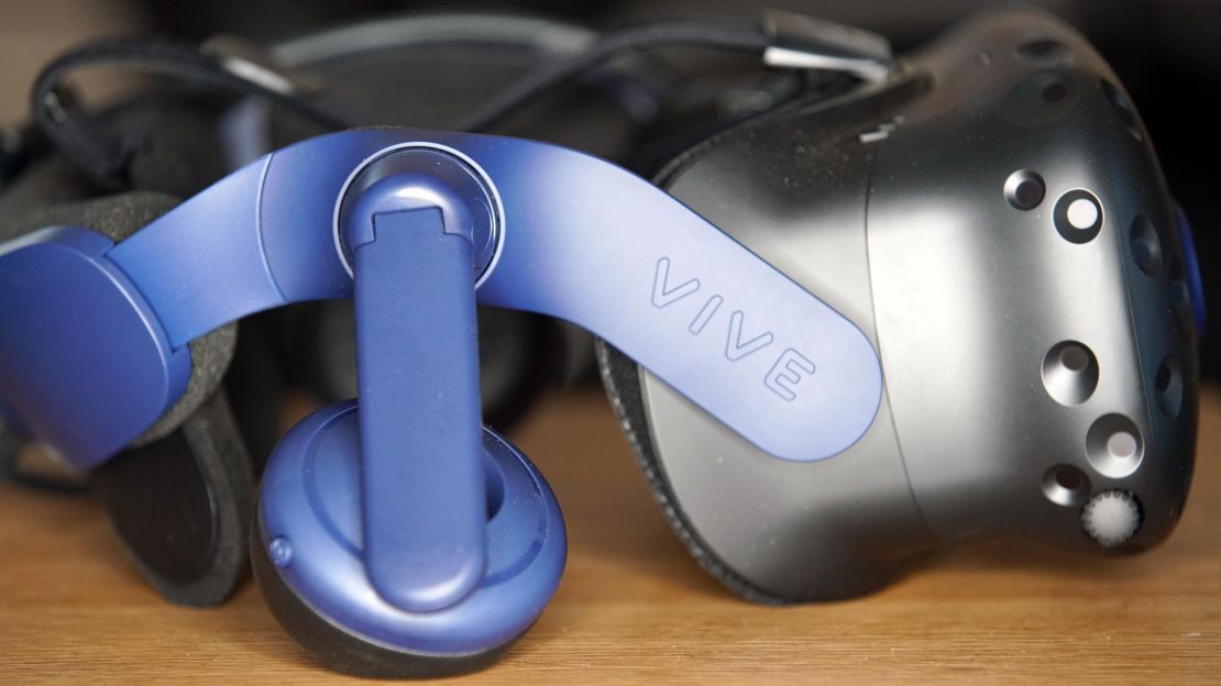 Buy HTC VIVE Pro 2 Headset - Microsoft Store