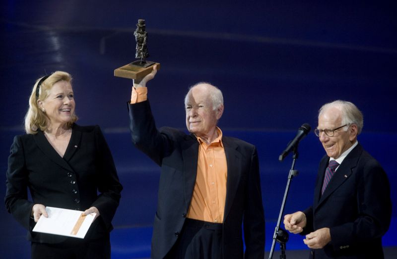 Peter Brook, Visionary Theater Director, Dies Aged 97 | CNN