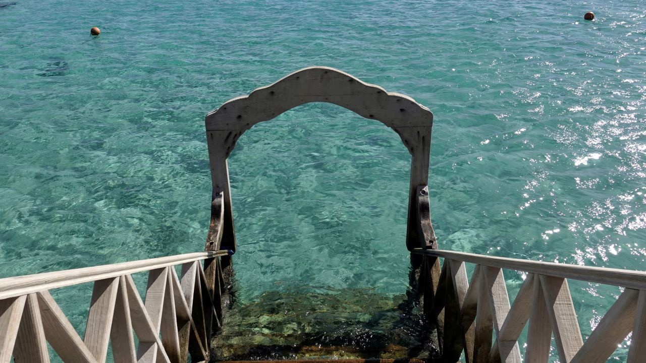 Two women killed in Egypt Red Sea shark attacks | CNN