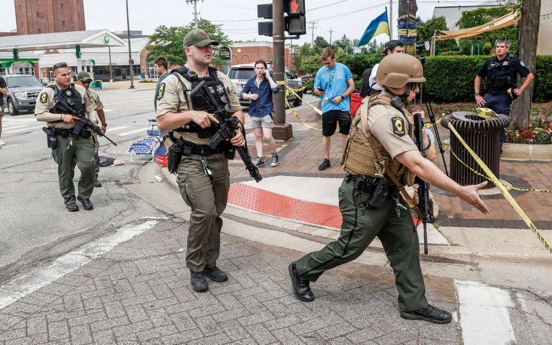 4th Of July Shooting In Highland Park, Illinois | CNN