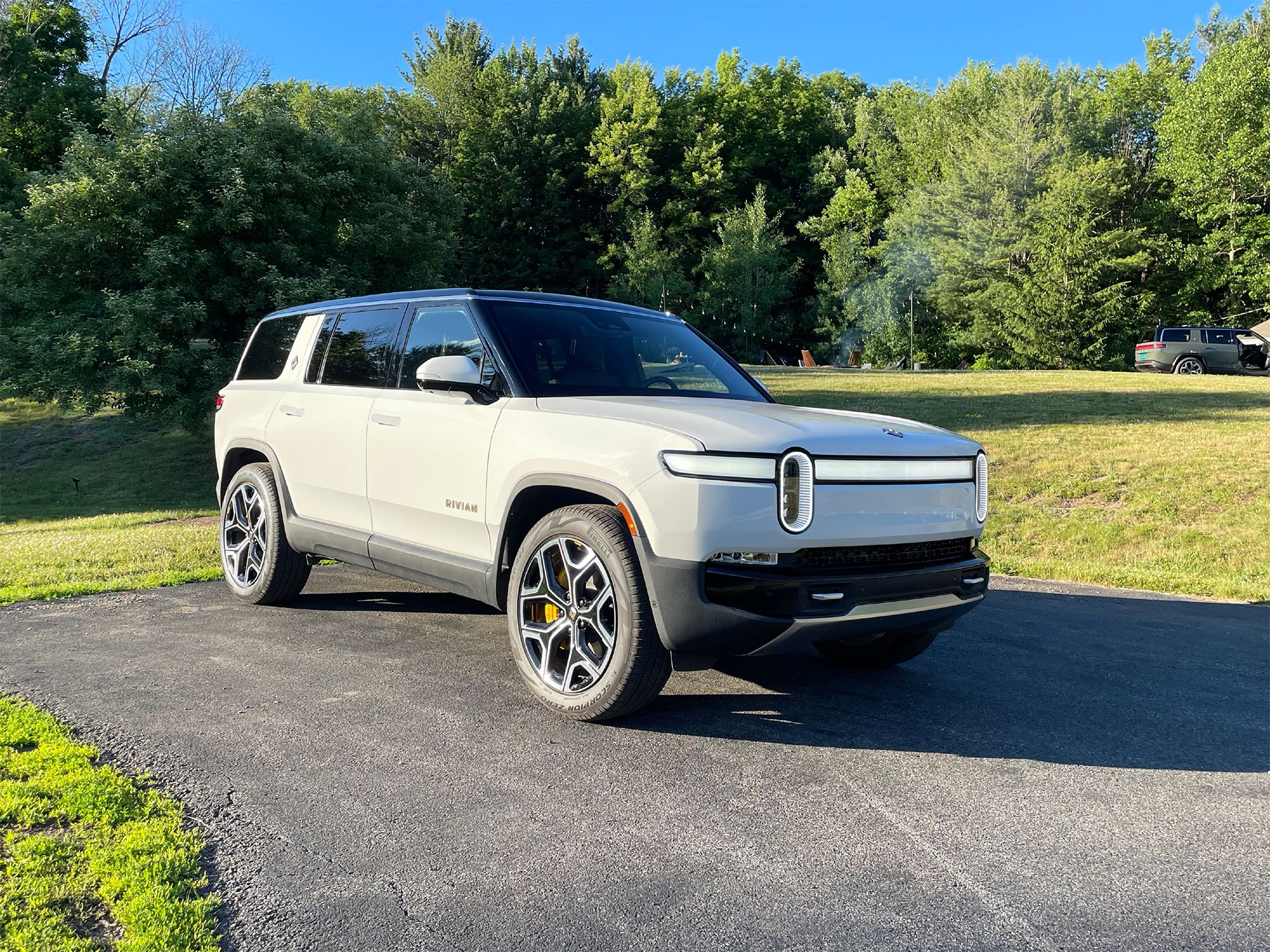 Make Your Rivian R1T Stand Out with a Custom Look - Unique and Refined Designs Available