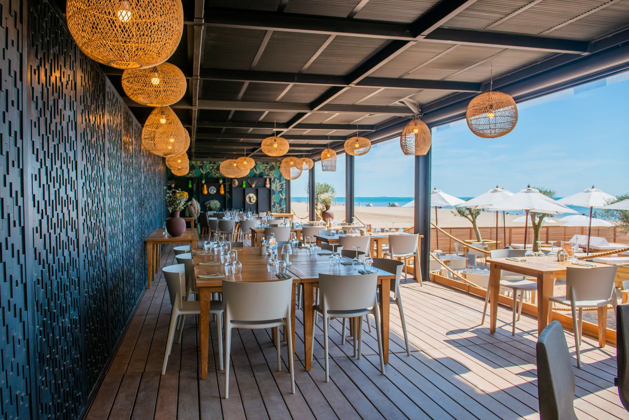 A beach club and seaside restaurant in nearby Gruissan are part of Château l'Hospitalet's summer offering.