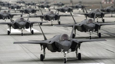 South Korean F-35A stealth fighters conduct an elephant-shaped tour on March 25.