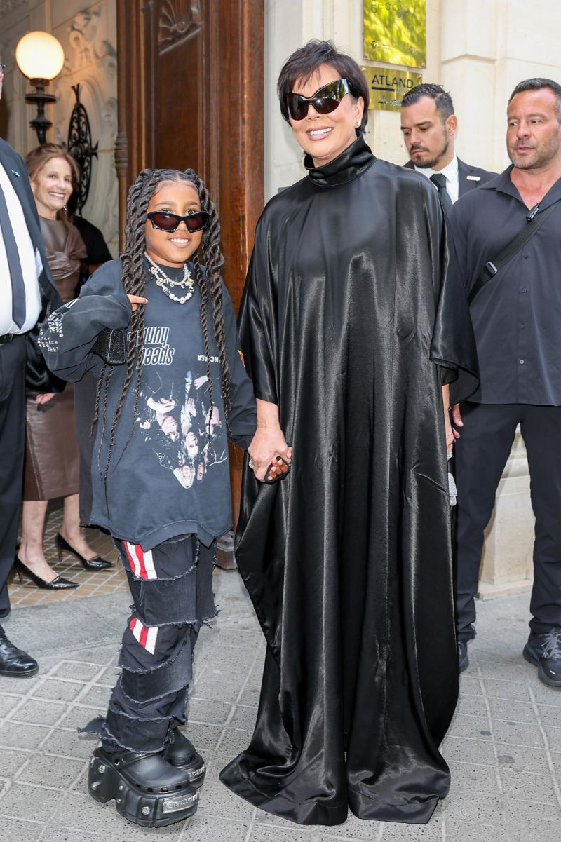 Kim Kardashian walks in Balenciaga show at Paris Couture Fashion Week  CNN