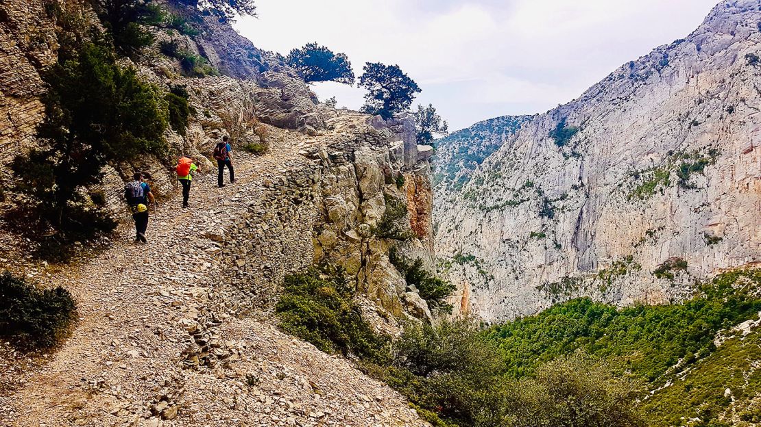 The 100 Towers Path is made up of eight trails that stretch 1,284 kilometers. 