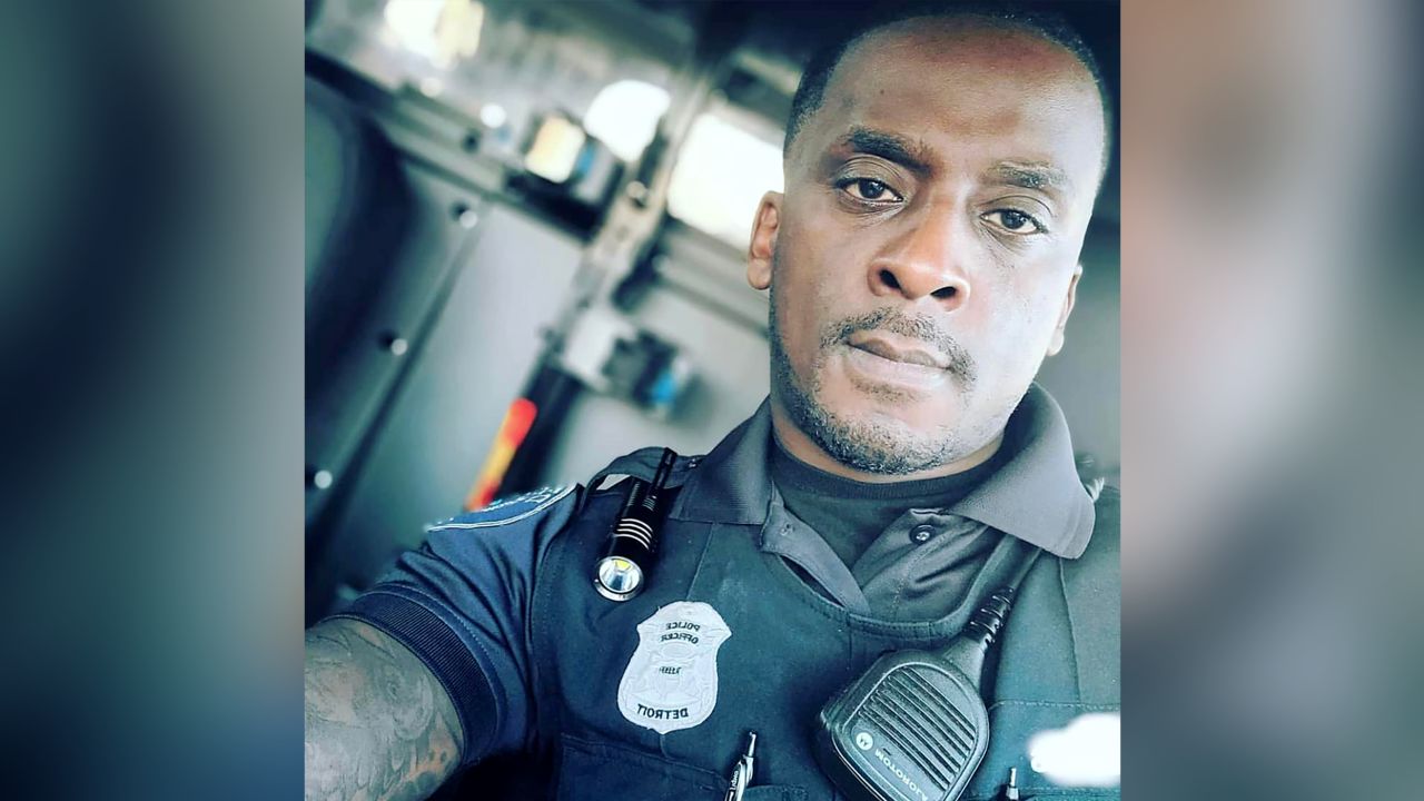 Detroit police officer killed after being #39 ambushed #39 while responding