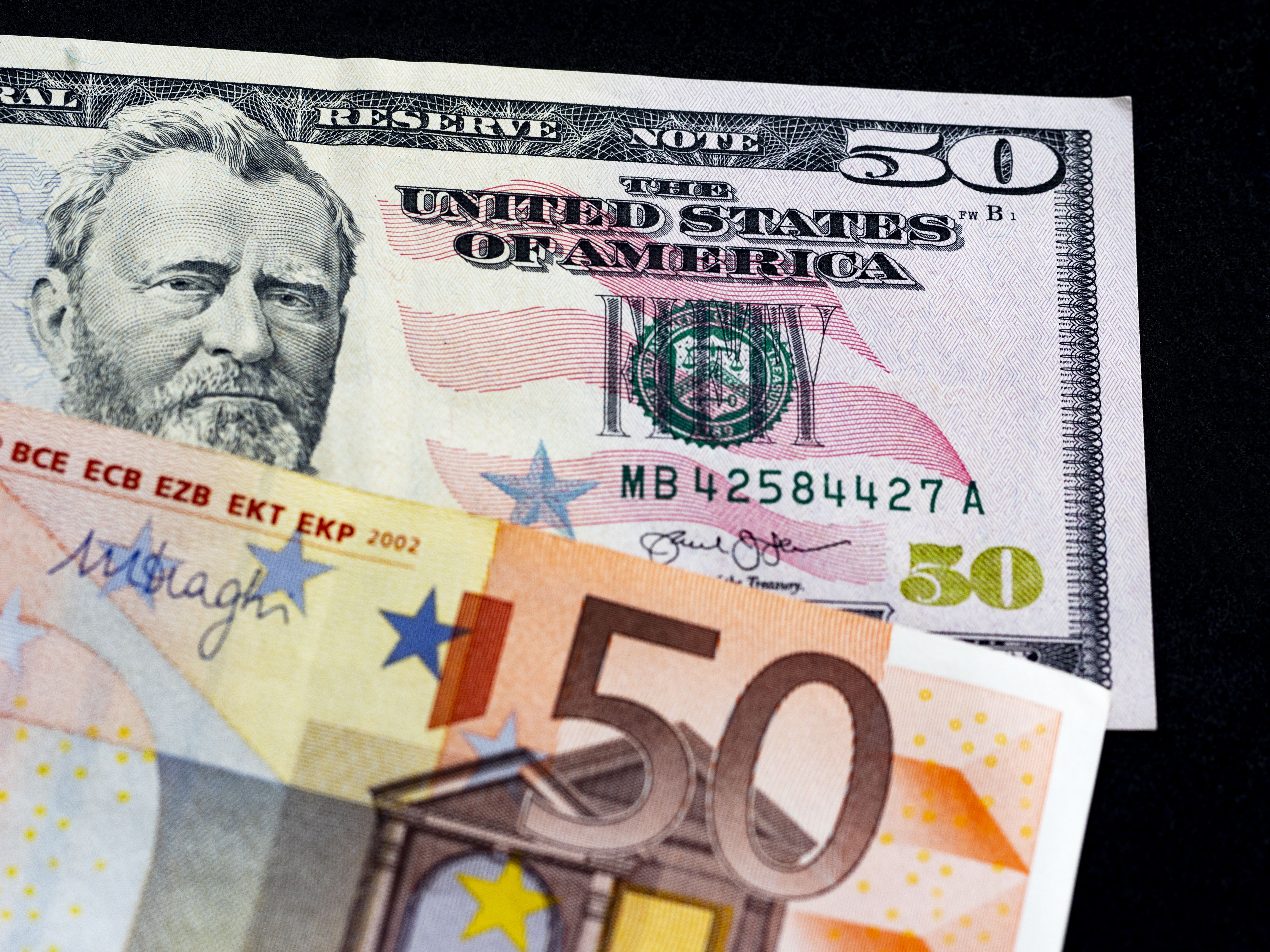 Convert 50 Euro in USD dollar today - EUR to USD