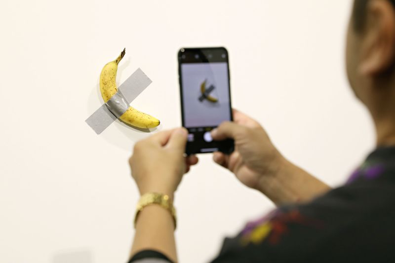 Student Eats Artwork Of A Banana Duct-taped To A Museum Wall Because ...