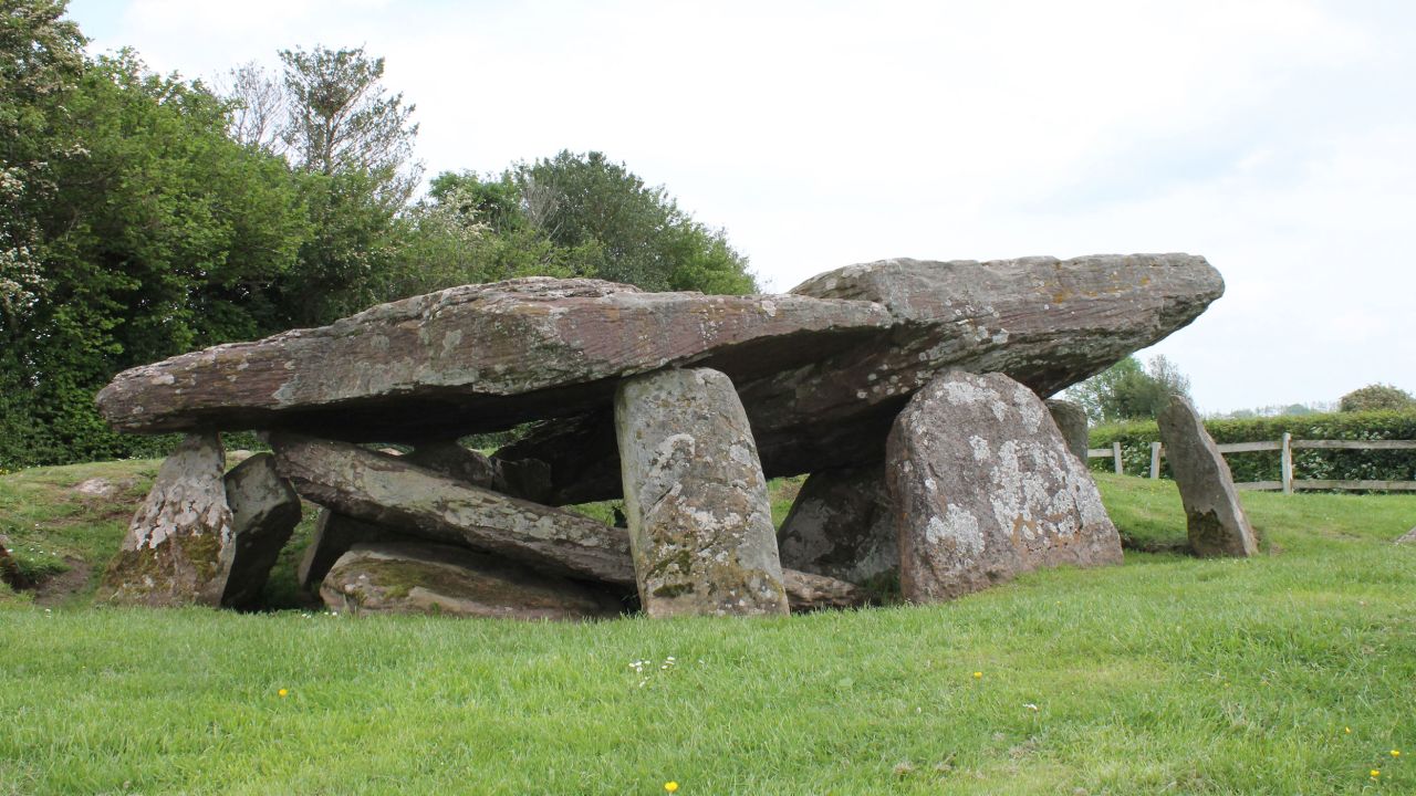 Arthur's Stone Neolithic chambered tomb was built in modern-day Herefordshire, England.
